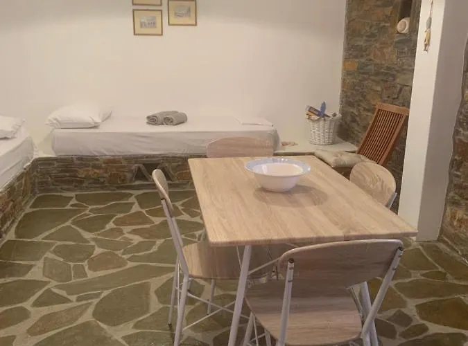 Aphrodite Κούνδουρος